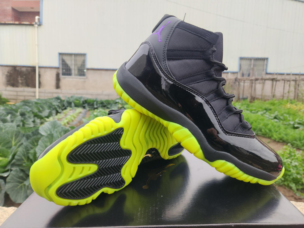 Air Jordan 11 Retro – Black & Neon Green