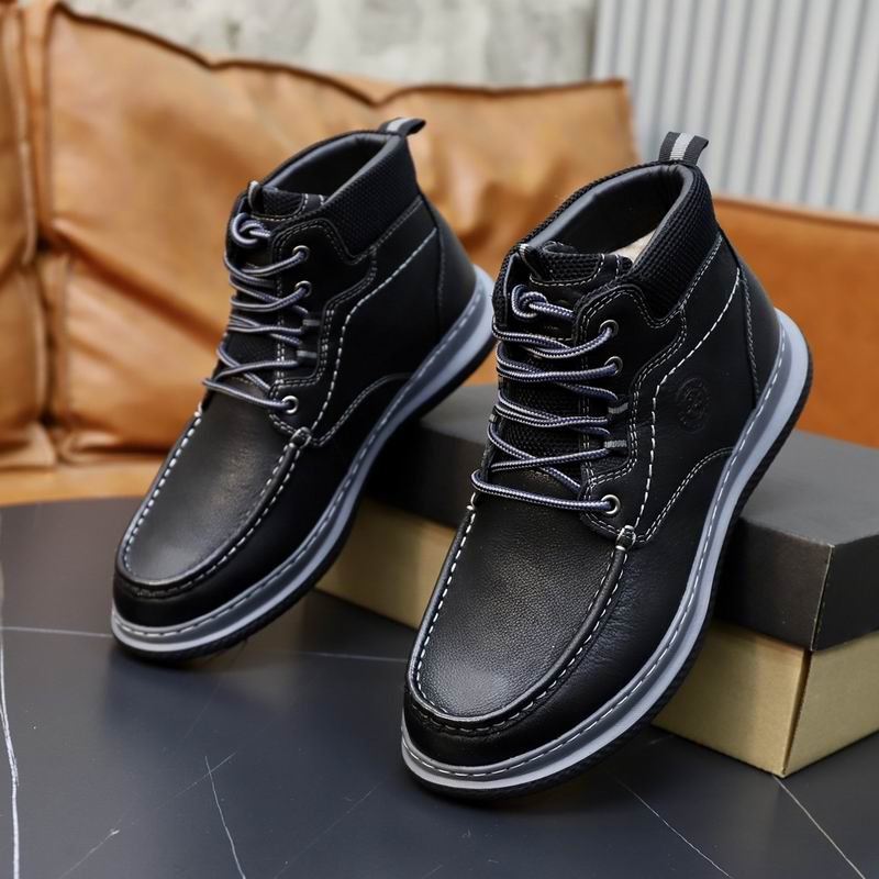 UGG Black Moc-Toe Lace-Up Ankle Boots