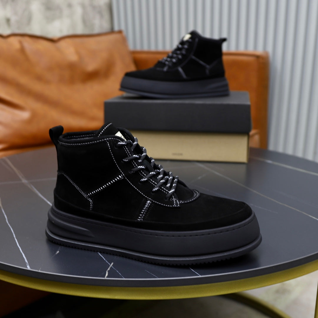 UGG Black Sculpted-Sole Lace-Up Ankle Boots