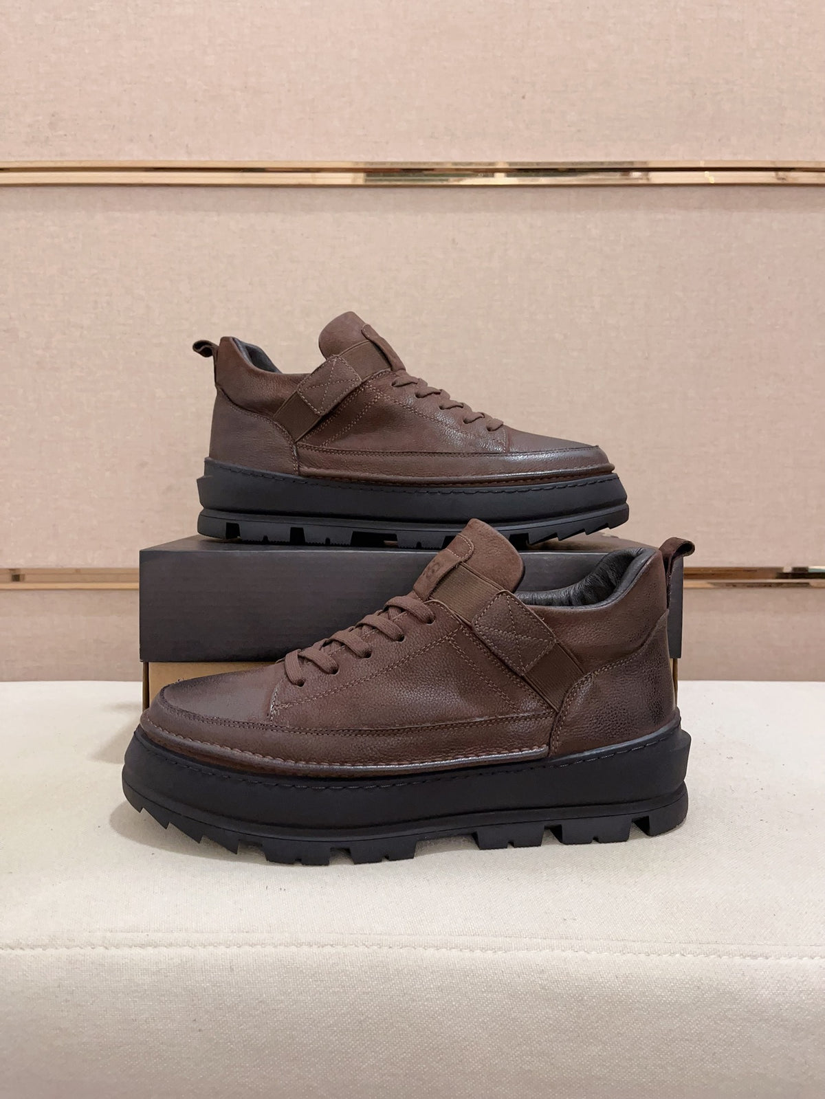 UGG Brown Strap-Detail Lug-Sole Platform Sneakers