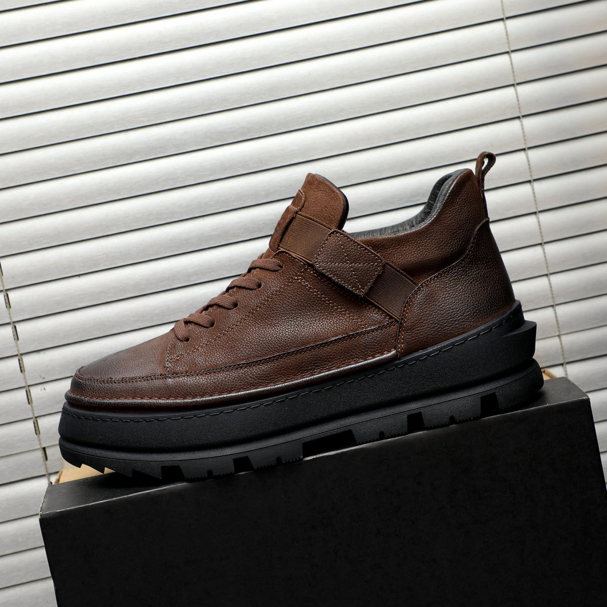 UGG Brown Strap-Detail Lug-Sole Ankle Boots